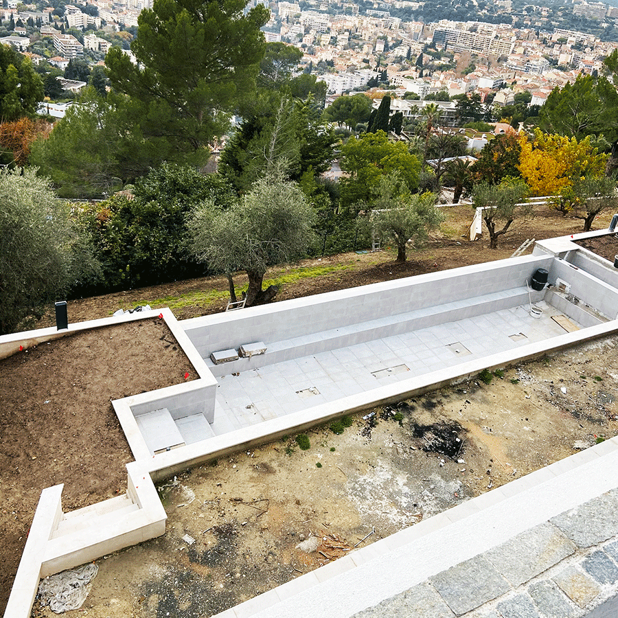 Terrassement-Piscine-a-Cannes-dans-les-Alpes-Maritimes-Matthieu-Ecolivet