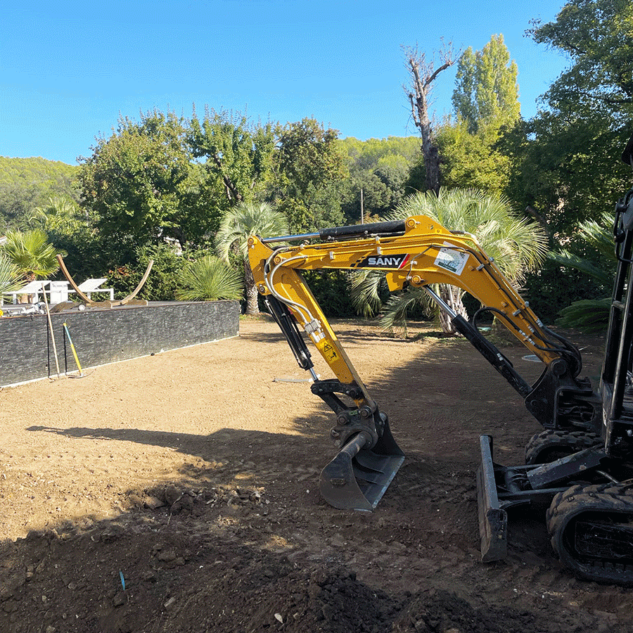 Terrassement-dans-les-alpes-maritimes---Matthieu-Ecolivet-paysagiste-et-terrassement